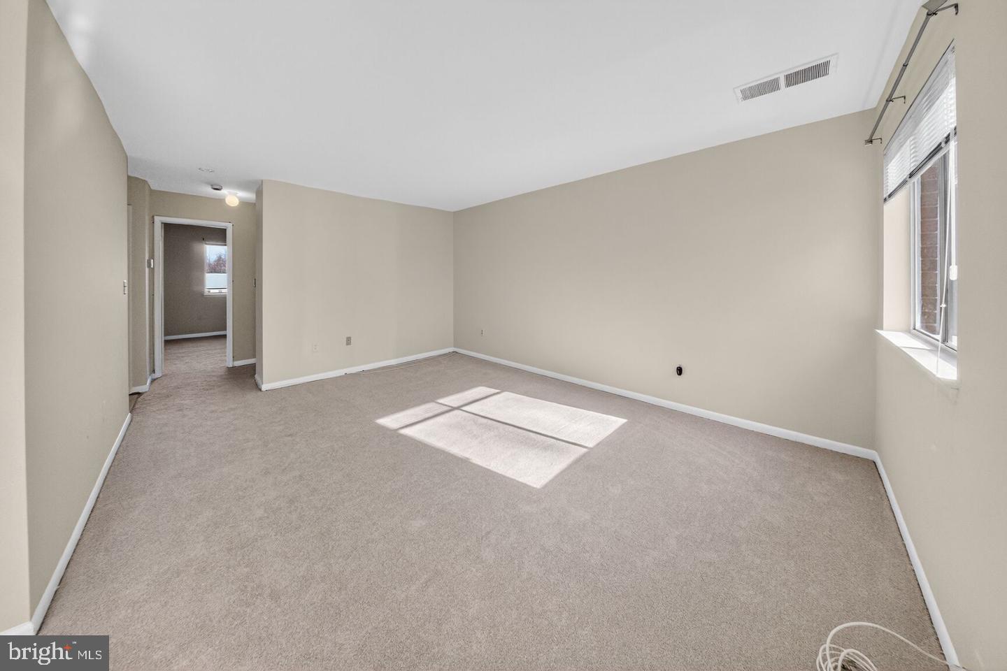 3364 HEWITT AVENUE 301