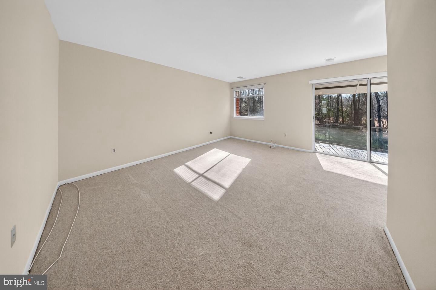 3364 HEWITT AVENUE 301