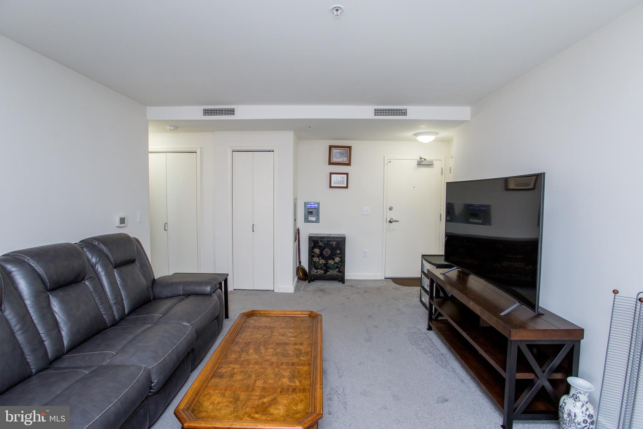 CHELTENHAM VIL - Residential