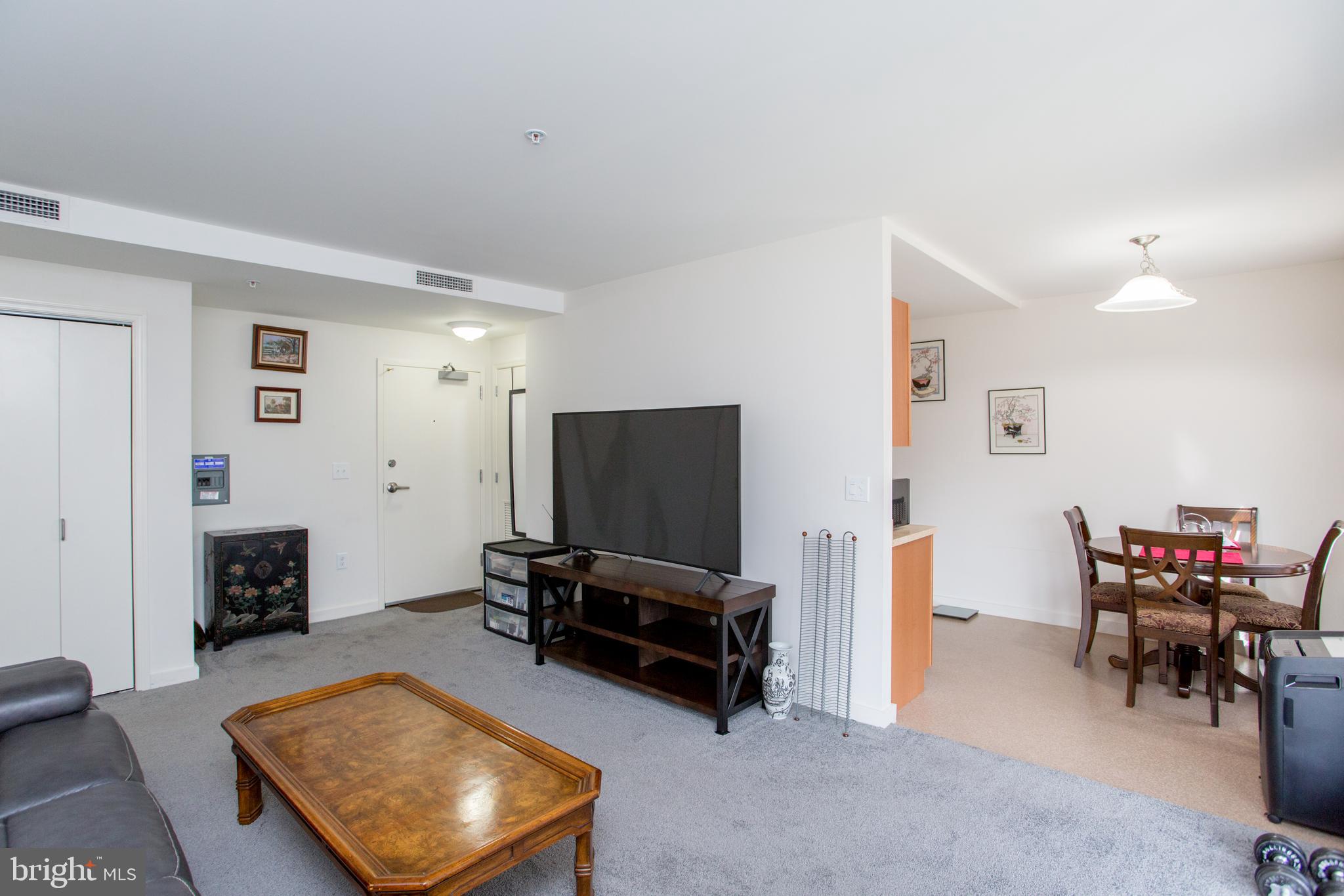 CHELTENHAM VIL - Residential