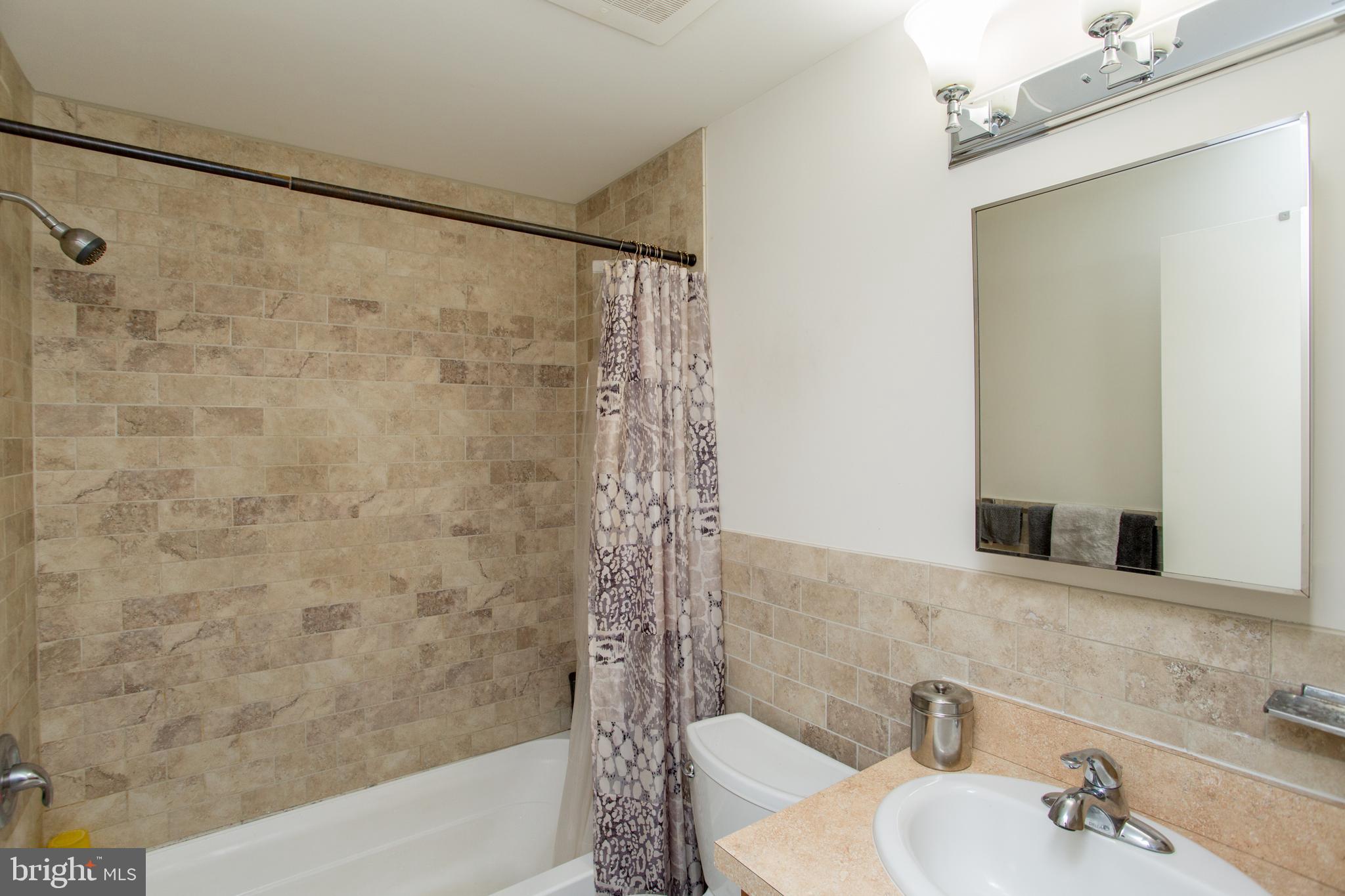 CHELTENHAM VIL - Residential