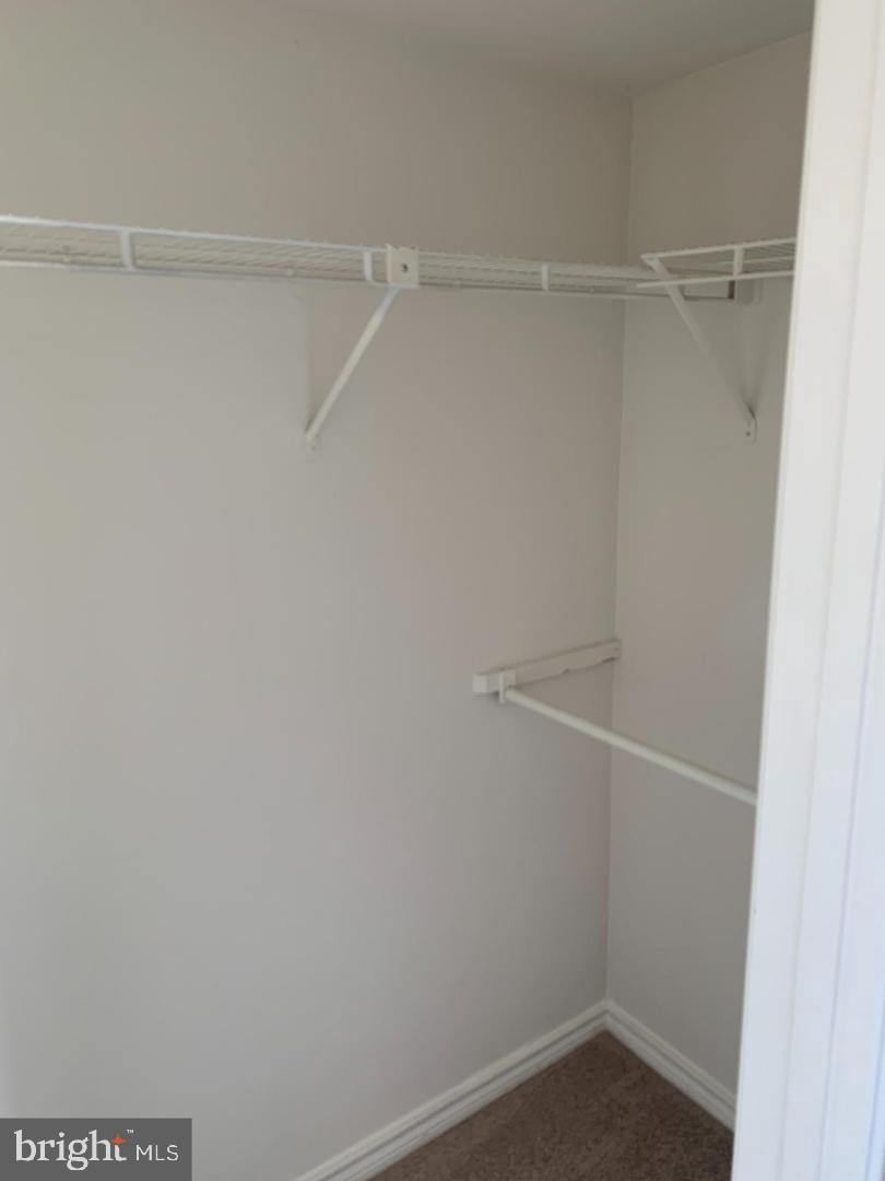 FAIRFAX - Residential Lease