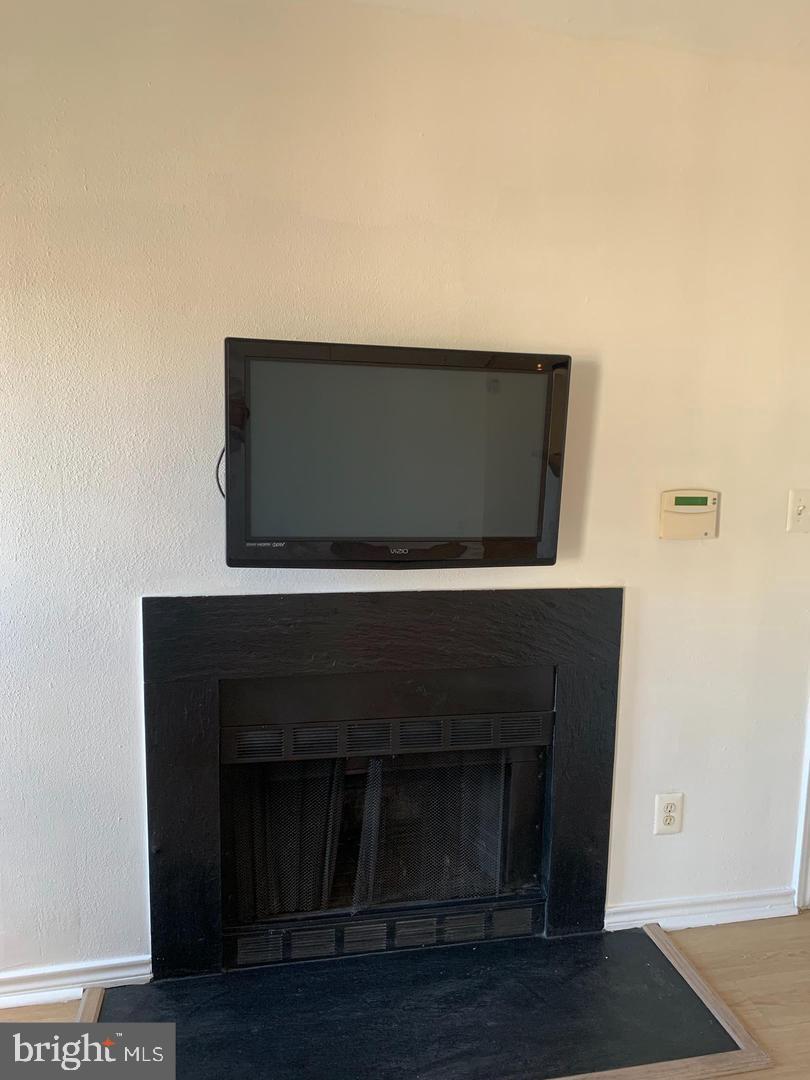 FAIRFAX - Residential Lease