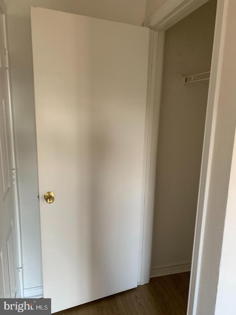 FAIRFAX - Residential Lease