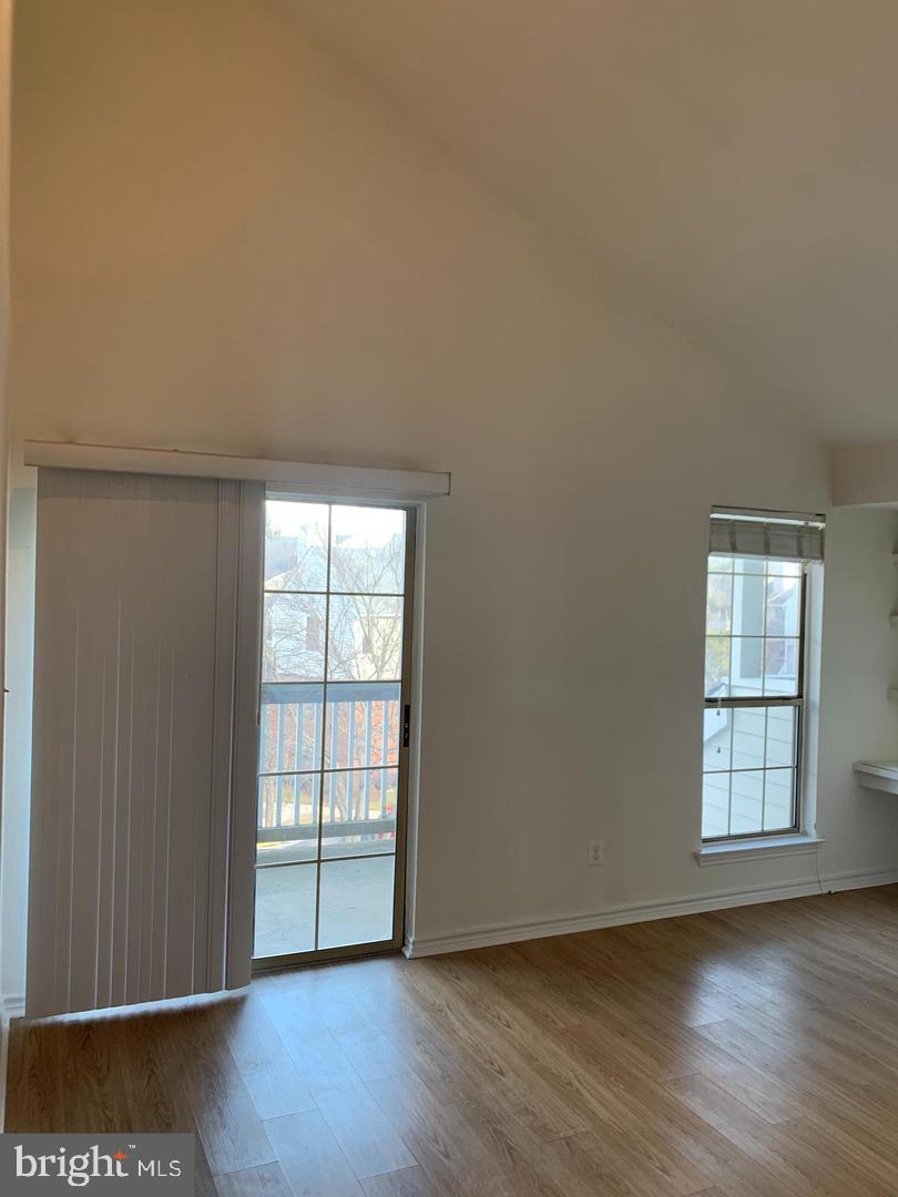 FAIRFAX - Residential Lease