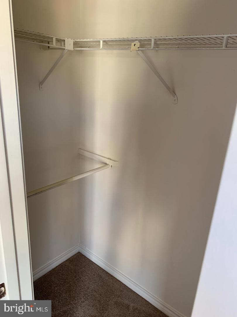 FAIRFAX - Residential Lease