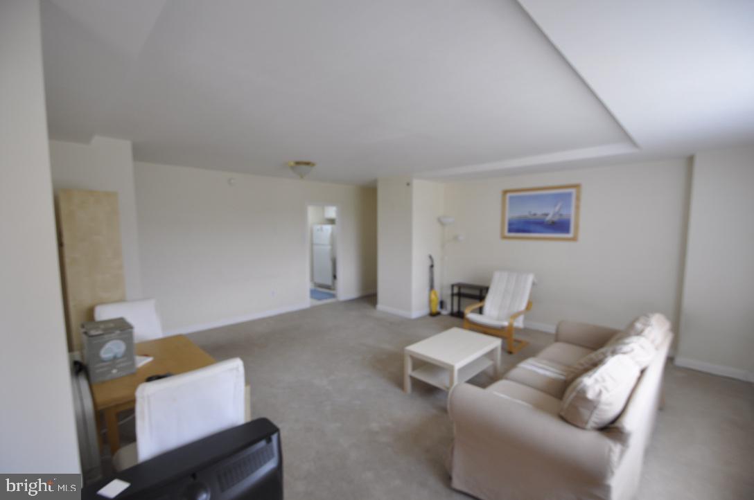 RIVER PLACE - Residential