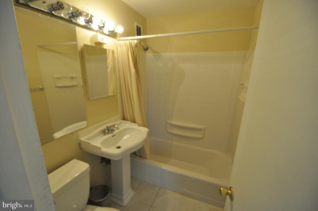 RIVER PLACE - Residential