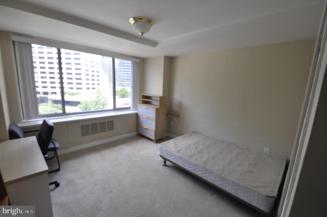 RIVER PLACE - Residential