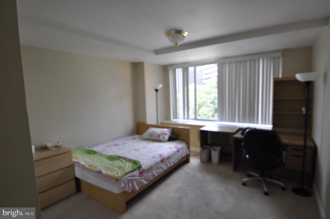 1121 ARLINGTON BOULEVARD 842