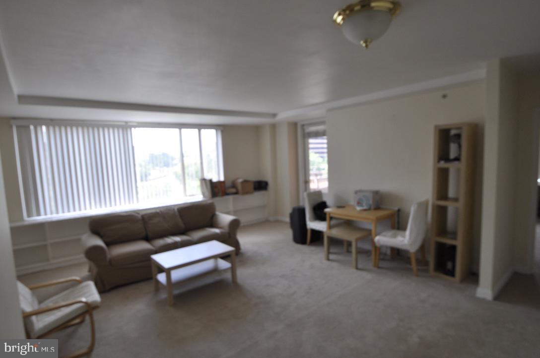 1121 ARLINGTON BOULEVARD 842