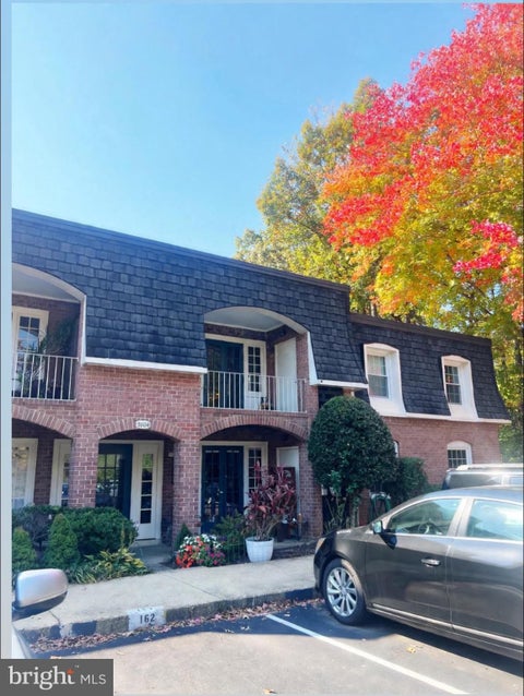 Photo of 5904 Bayshire Road #H, SPRINGFIELD, VA 22152 (MLS # VAFX2348098)