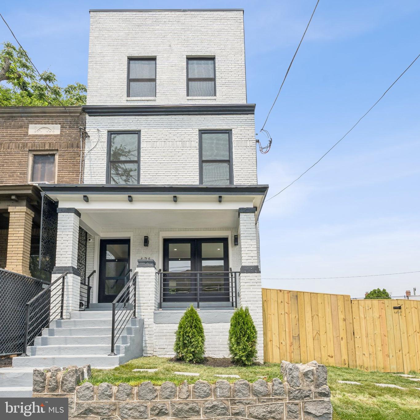636 EDGEWOOD STREET NE A