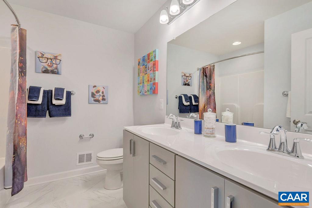 MEADOW BROOK - Residential