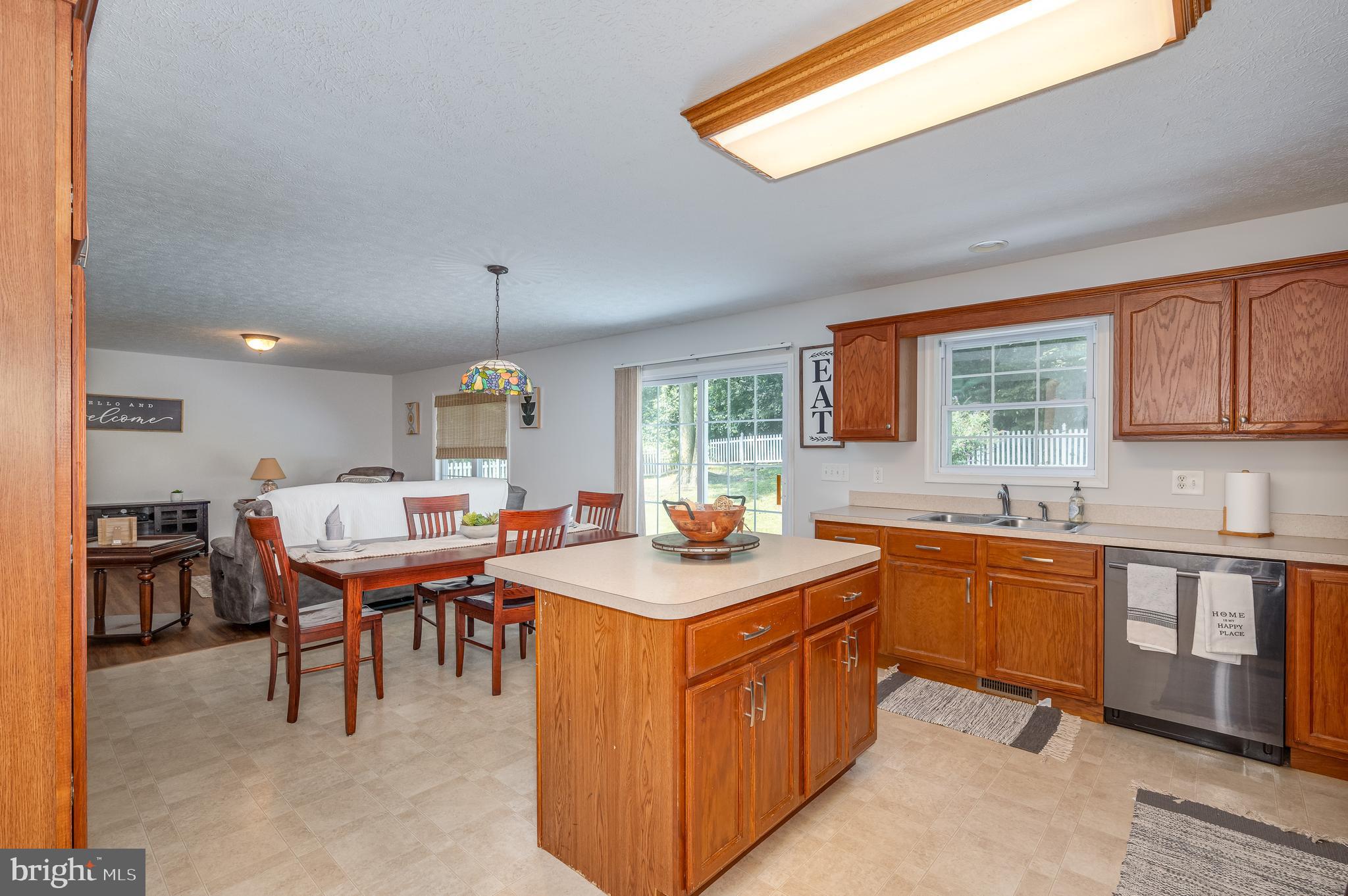 QUAIL SPRINGS - Residential