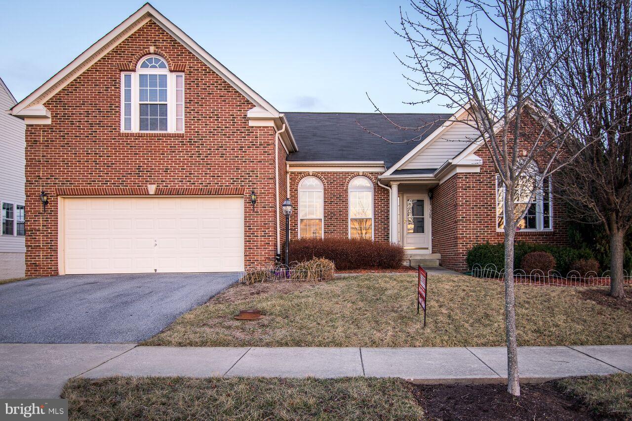 LAKELAND PLACE - Residential