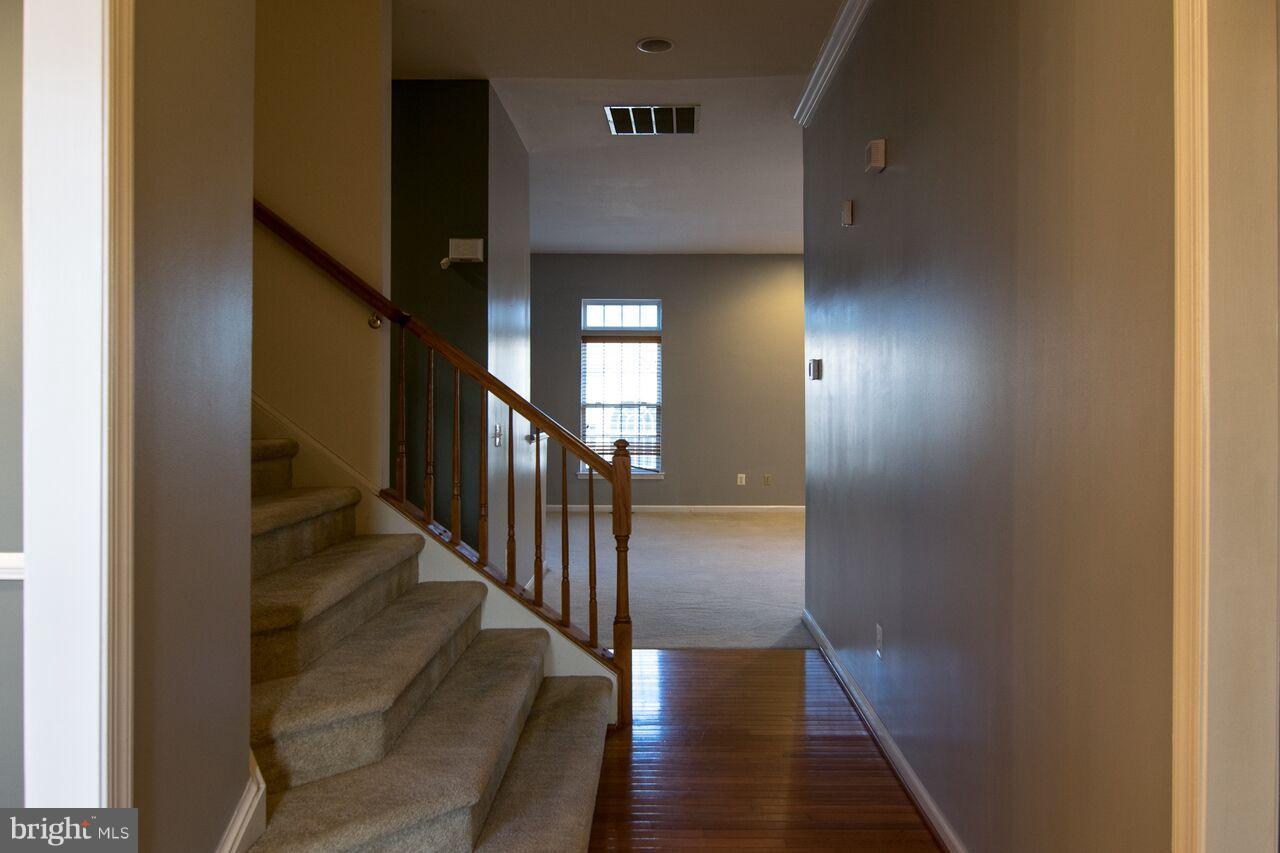 LAKELAND PLACE - Residential