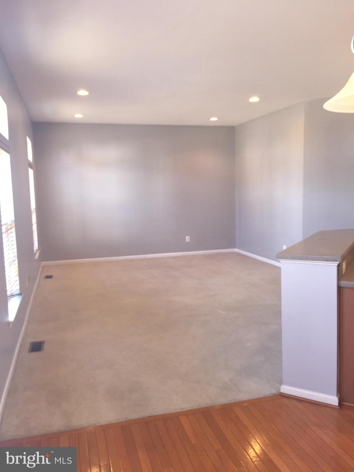 LAKELAND PLACE - Residential