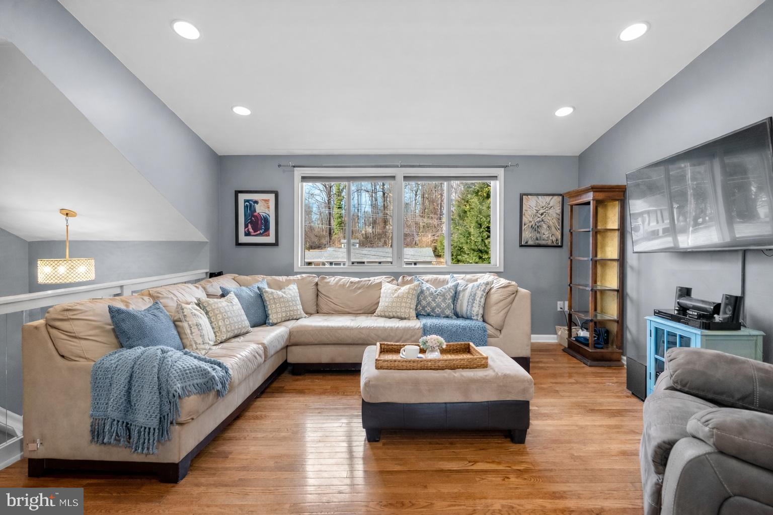 4115 CASSELL BOULEVARD