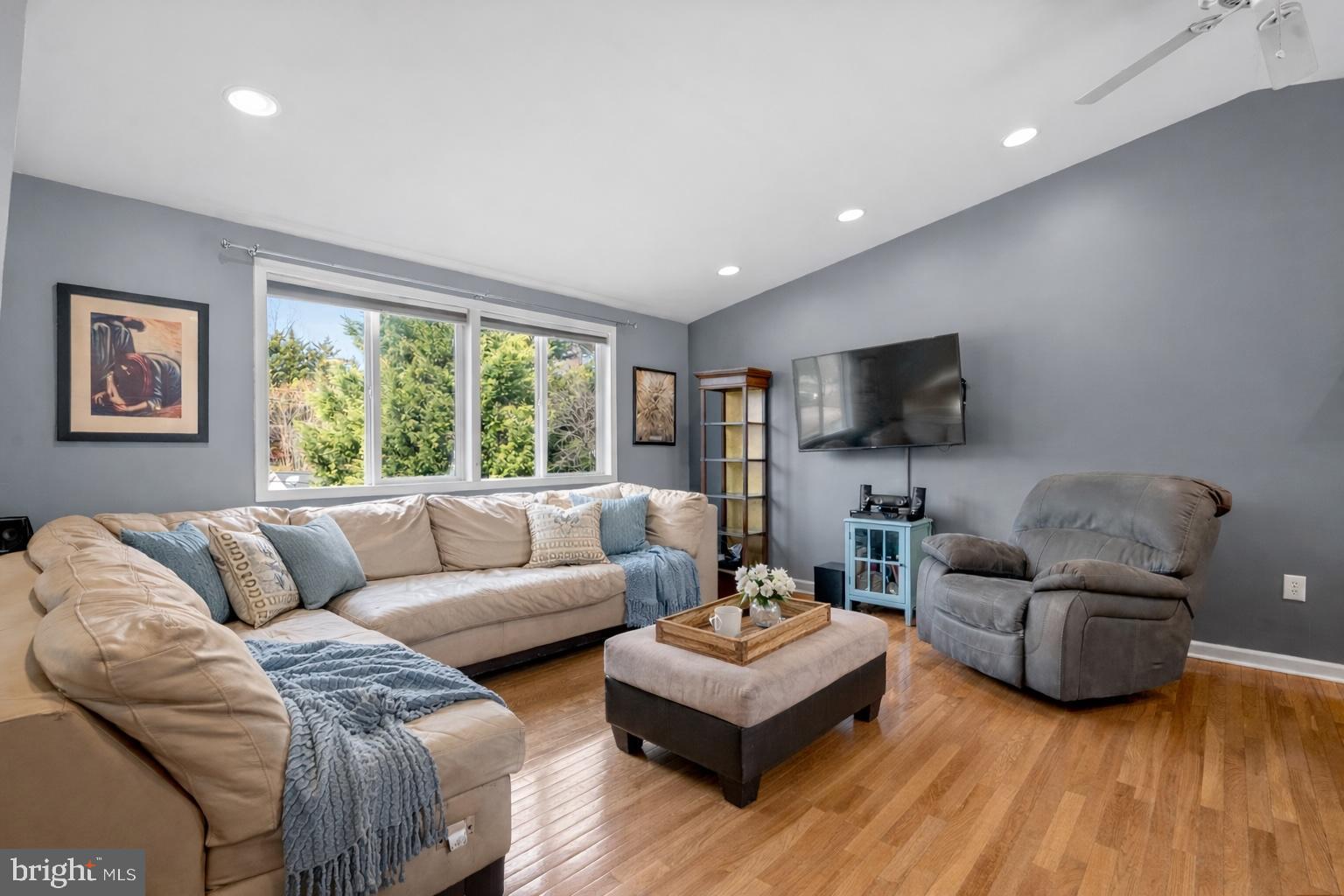 4115 CASSELL BOULEVARD