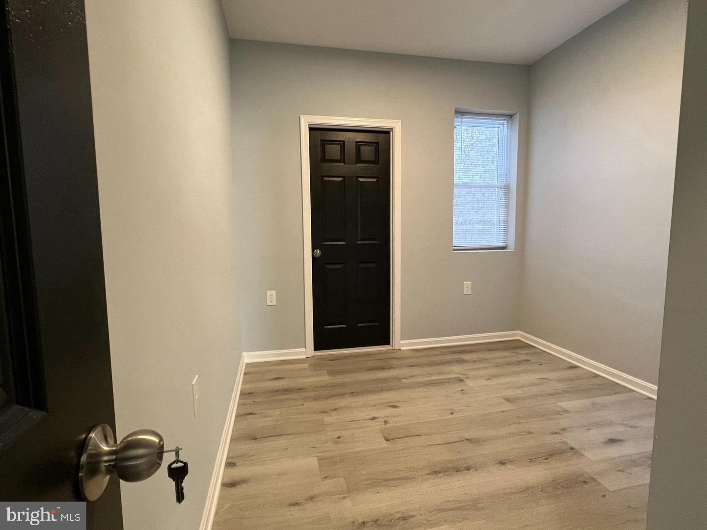 OAKENSHAWE - Residential Lease