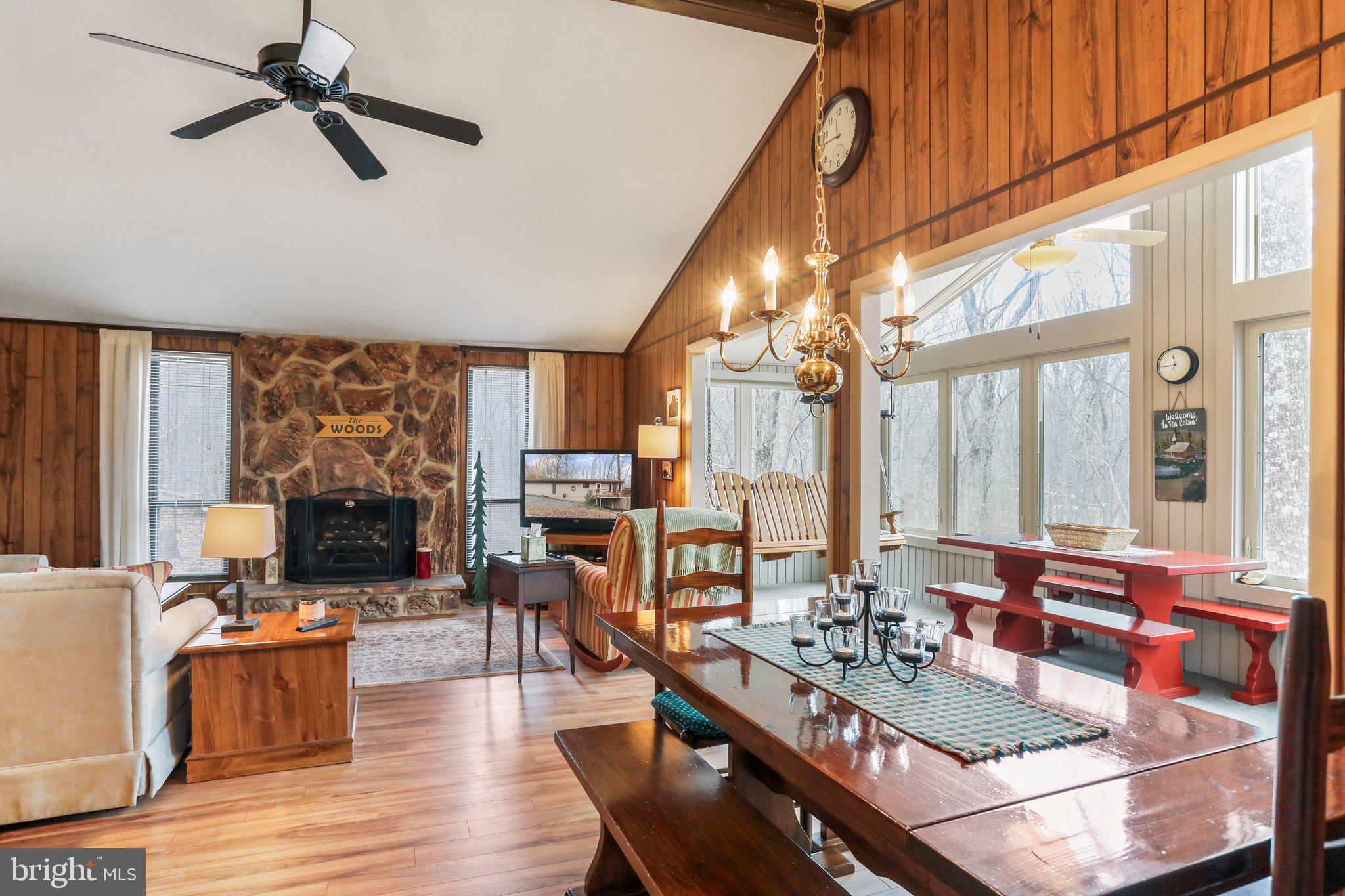 THE WOODS - Residential