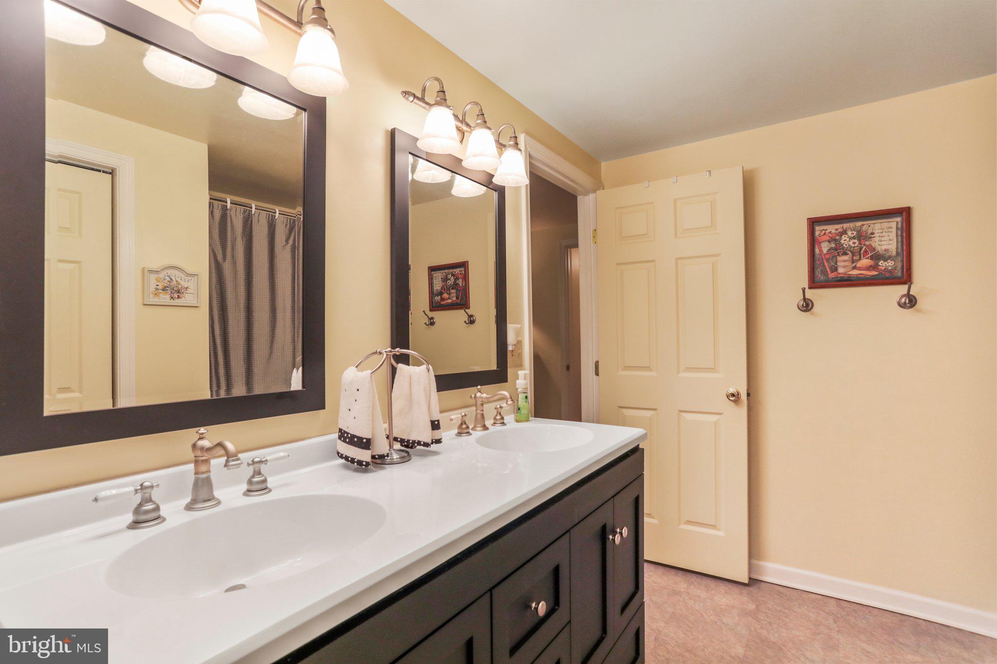 THE WOODS - Residential