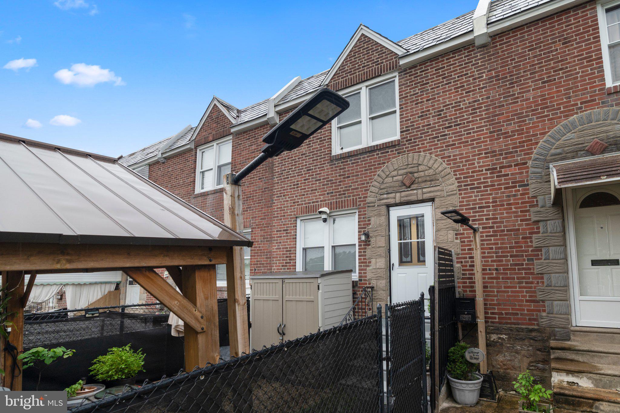MAYFAIR - Residential