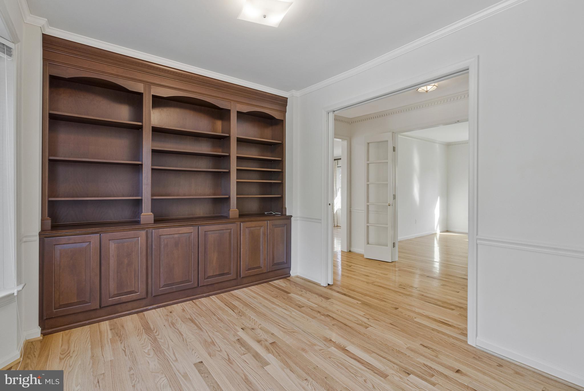 LOCUST HILL - Residential