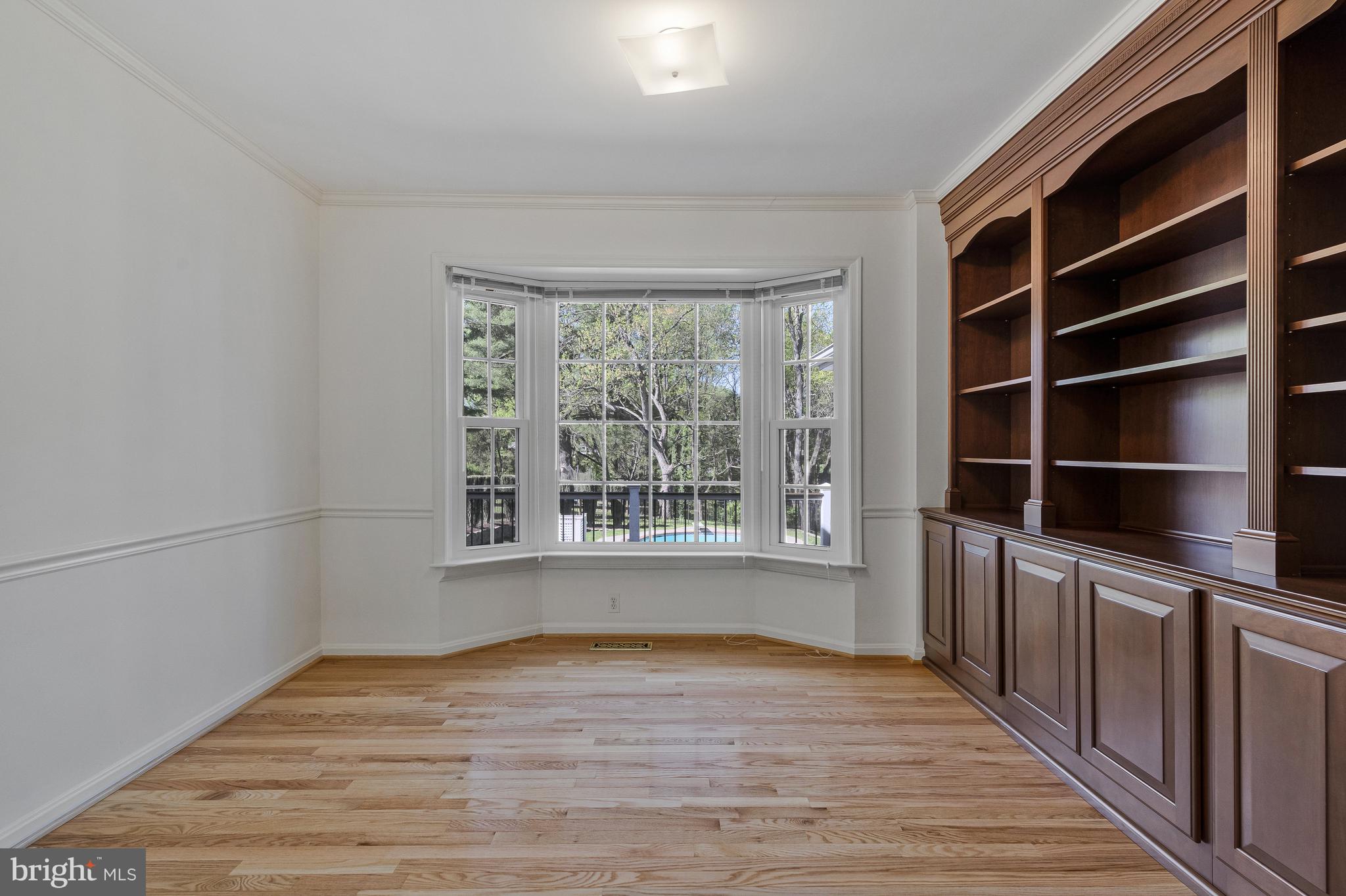 LOCUST HILL - Residential