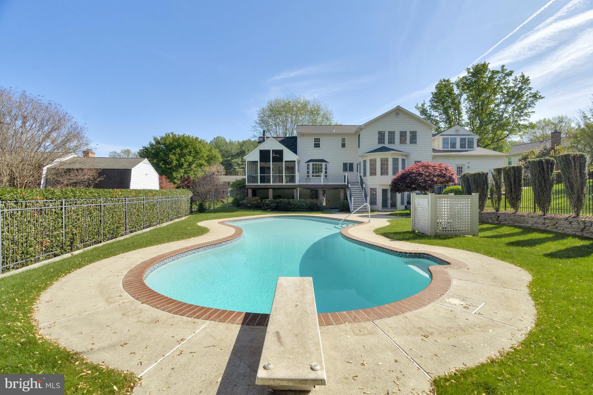 LOCUST HILL - Residential