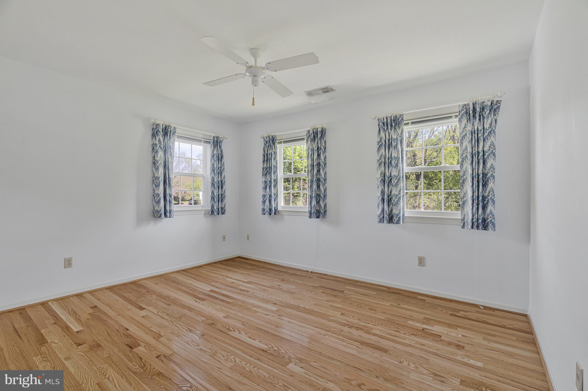 LOCUST HILL - Residential