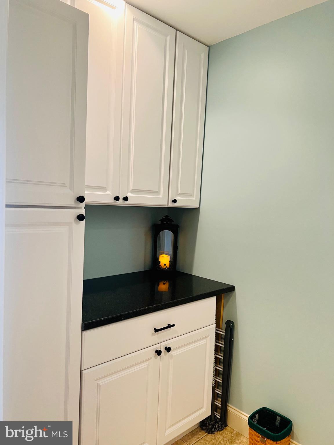 ROLLING HILLS ESTATES - Residential