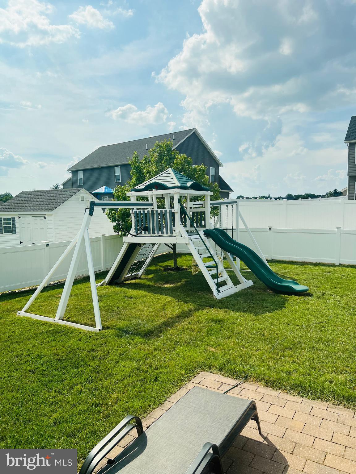 ROLLING HILLS ESTATES - Residential