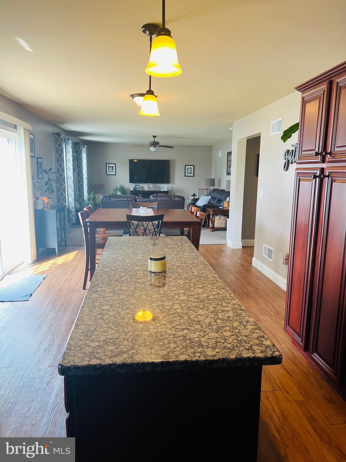 ROLLING HILLS ESTATES - Residential