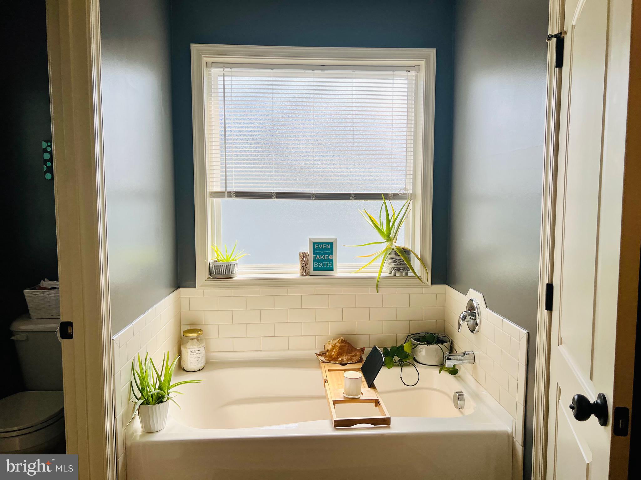 ROLLING HILLS ESTATES - Residential