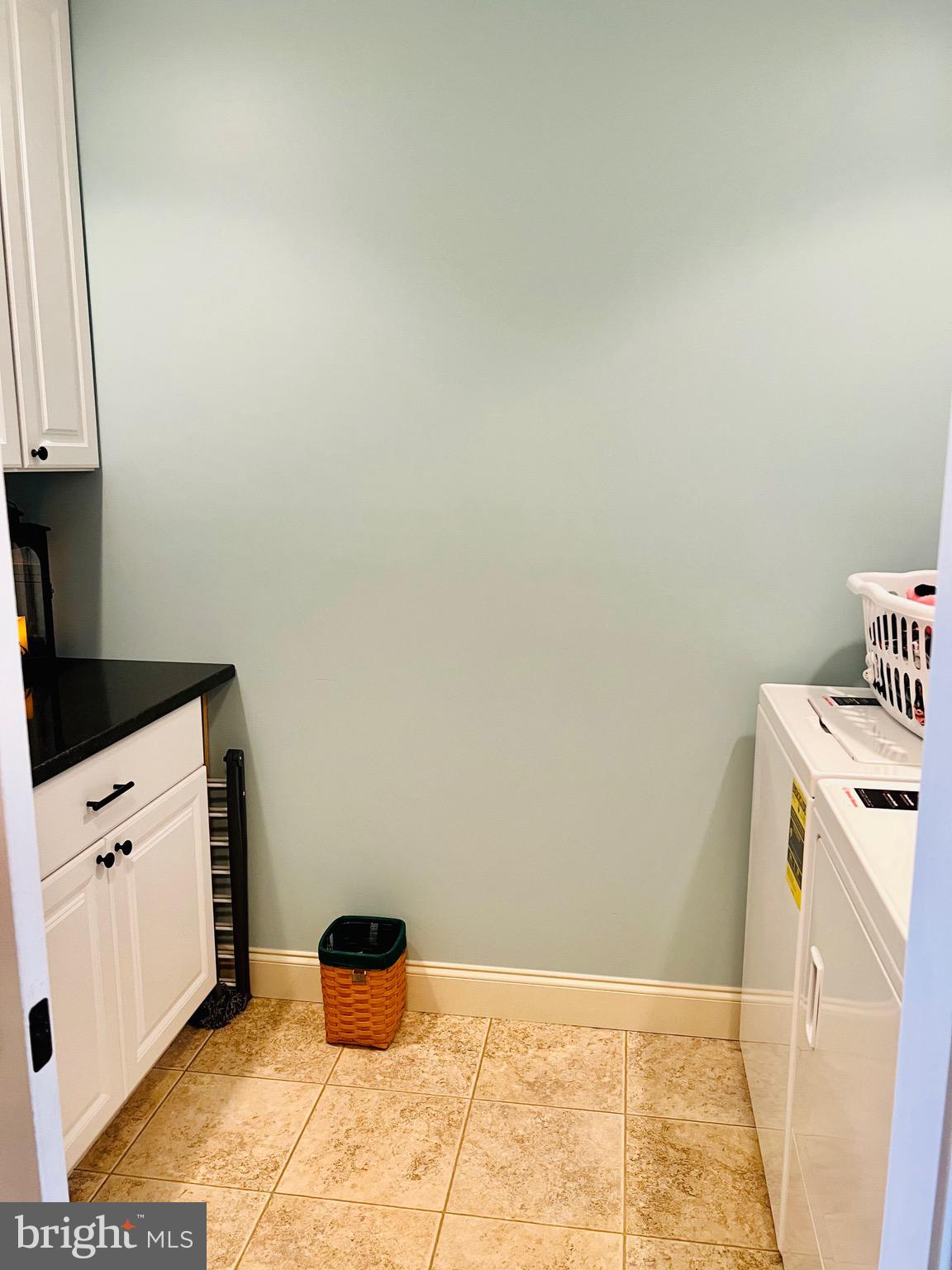 ROLLING HILLS ESTATES - Residential