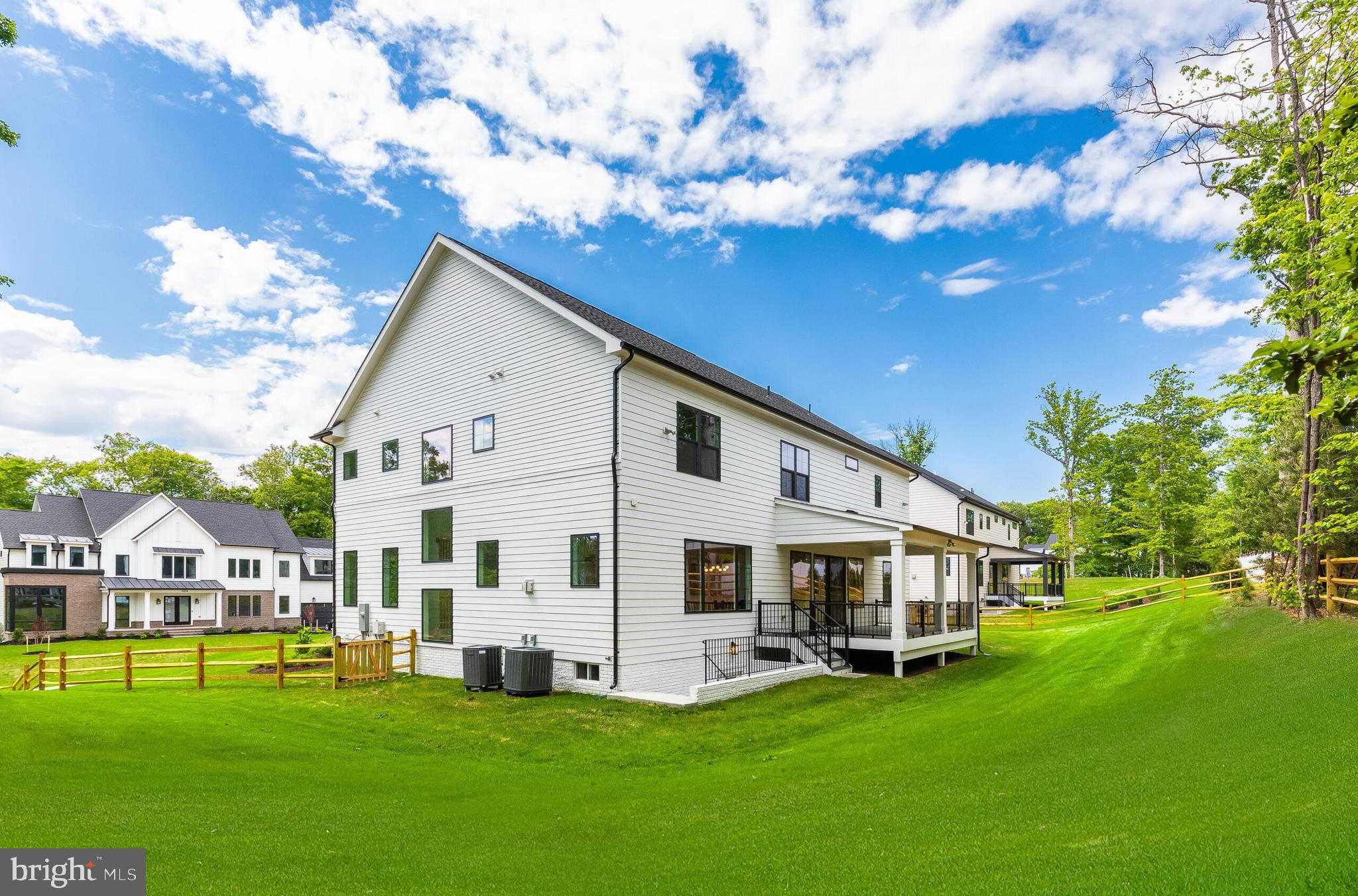 OCCOQUAN OVERLOOK - Residential