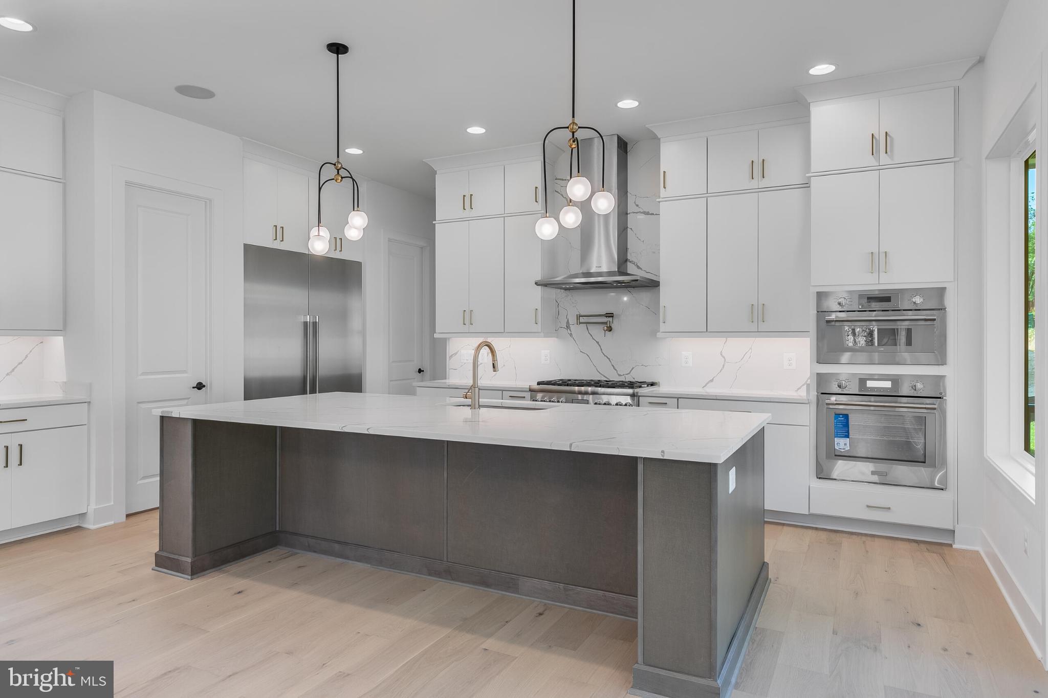 OCCOQUAN OVERLOOK - Residential