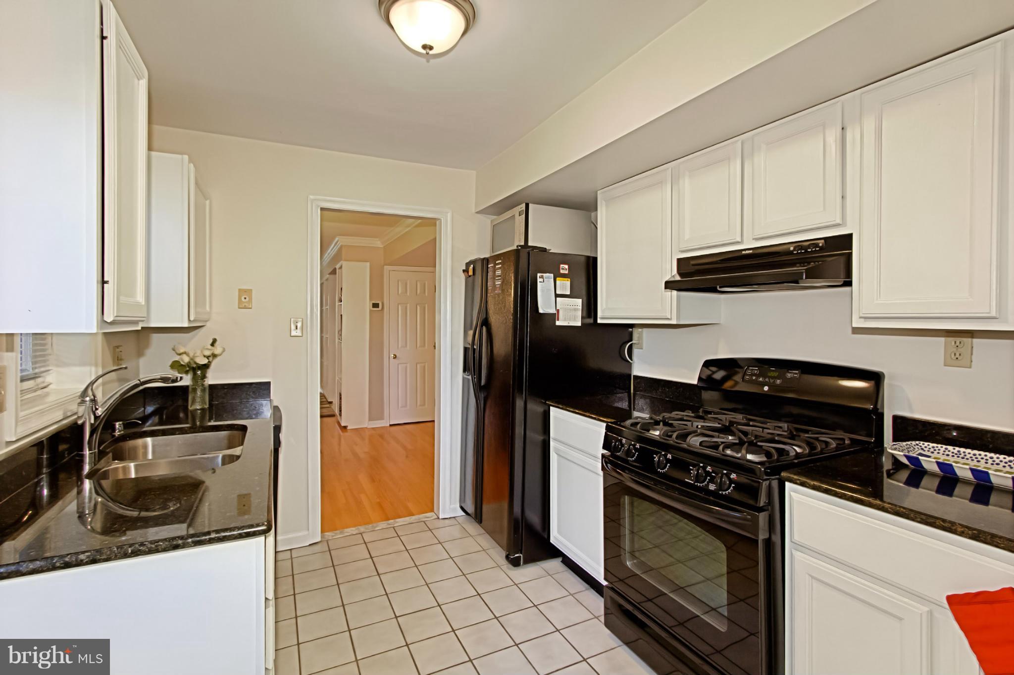 OLD TOWN - Residential Lease