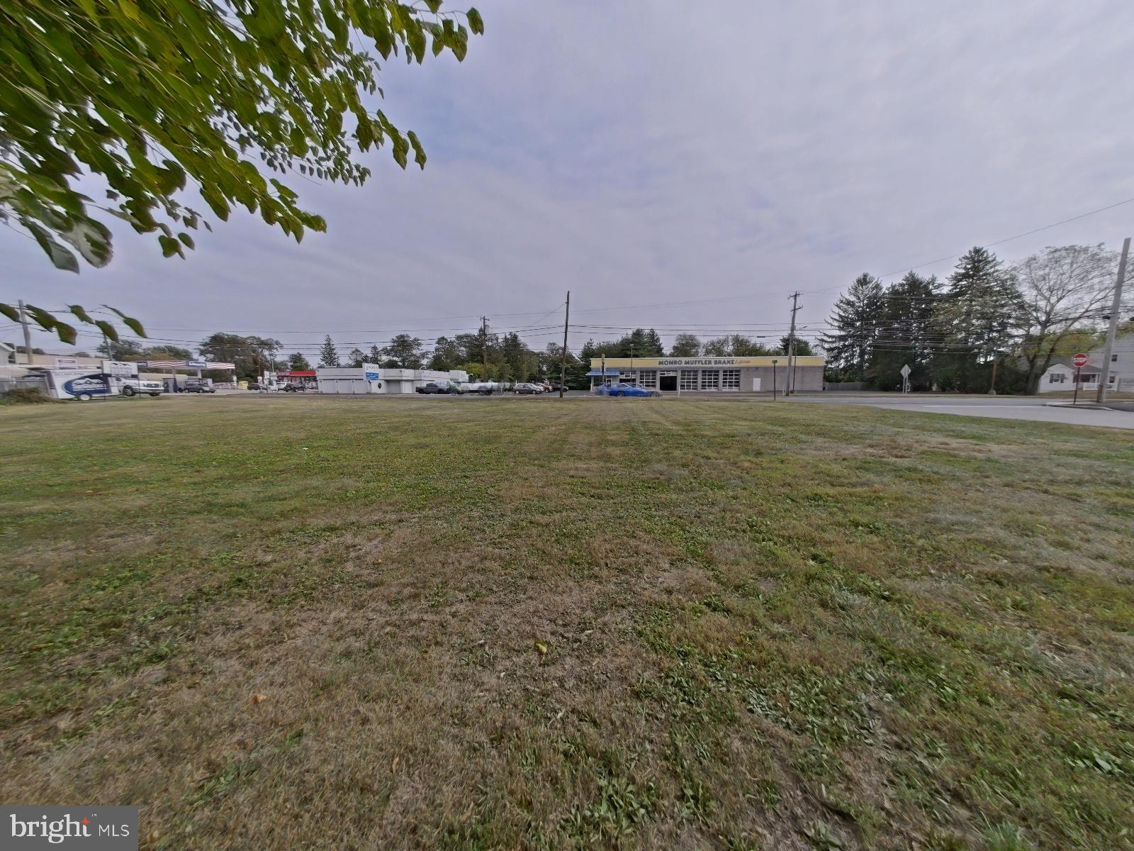 WARMINSTER HGTS - Land