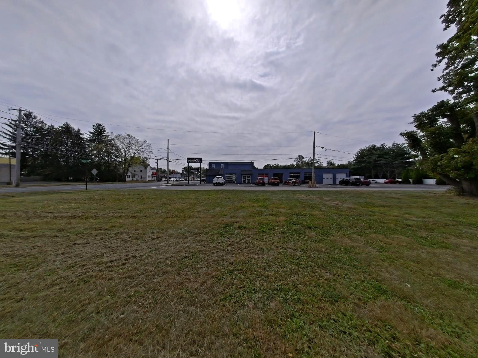 WARMINSTER HGTS - Land