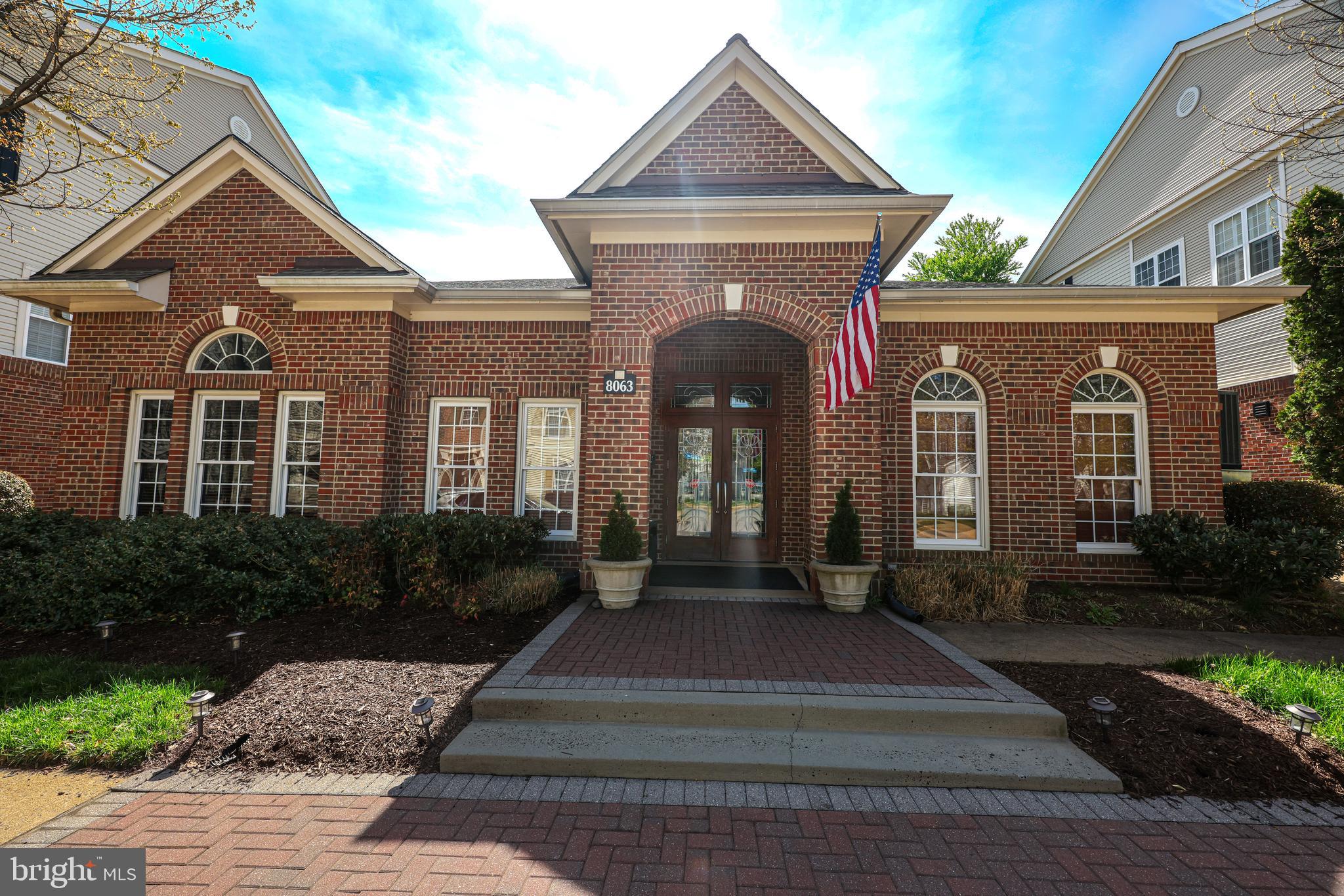 HIGH POINTE AT JEFFERSON - Residential