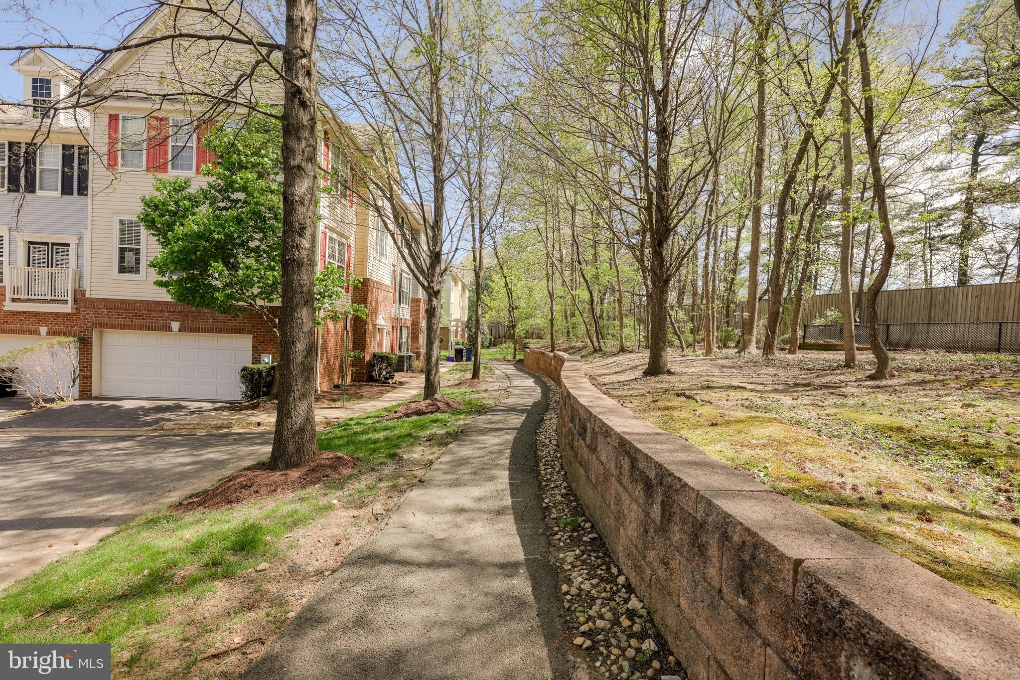 HIGH POINTE AT JEFFERSON - Residential