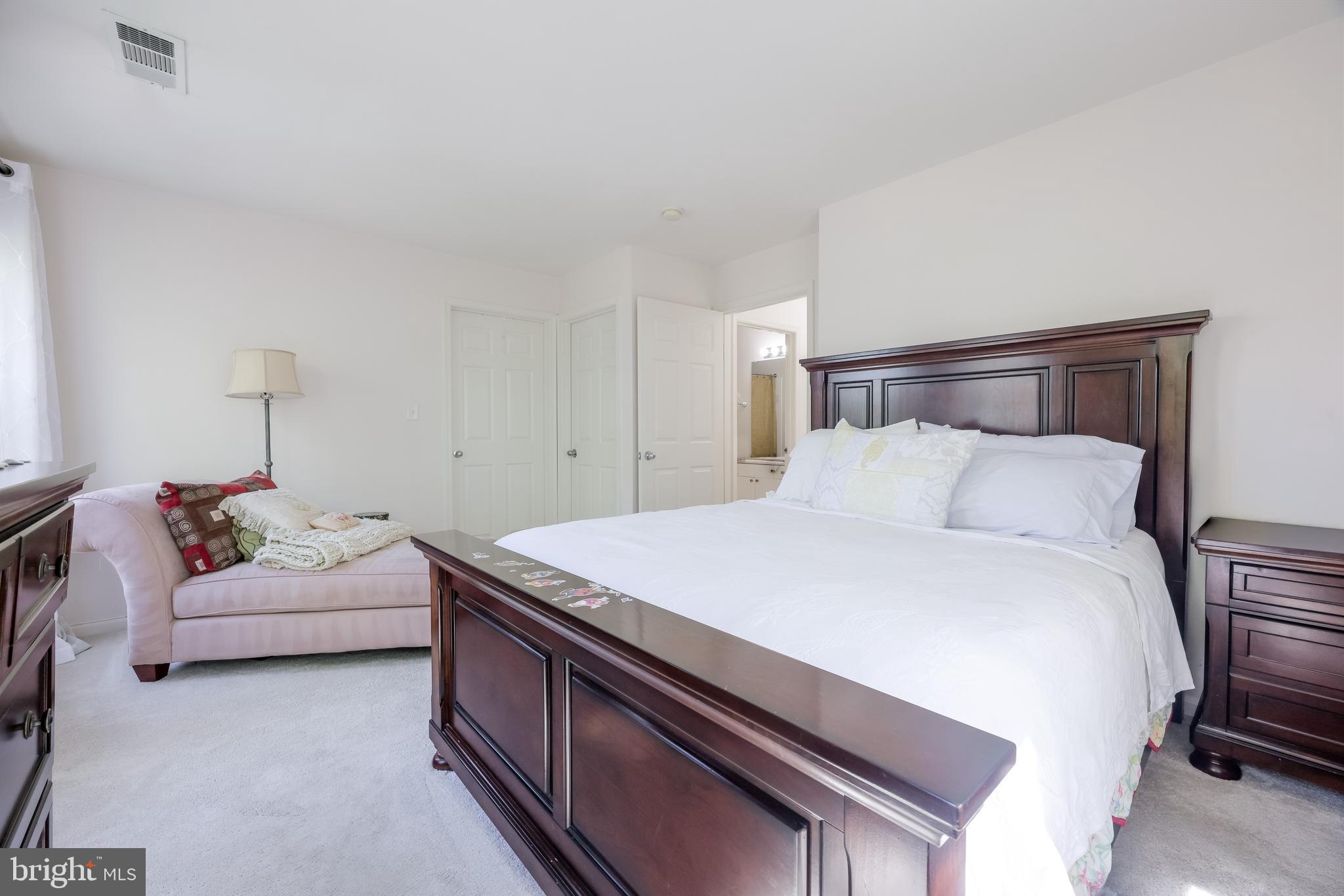 HIGH POINTE AT JEFFERSON - Residential