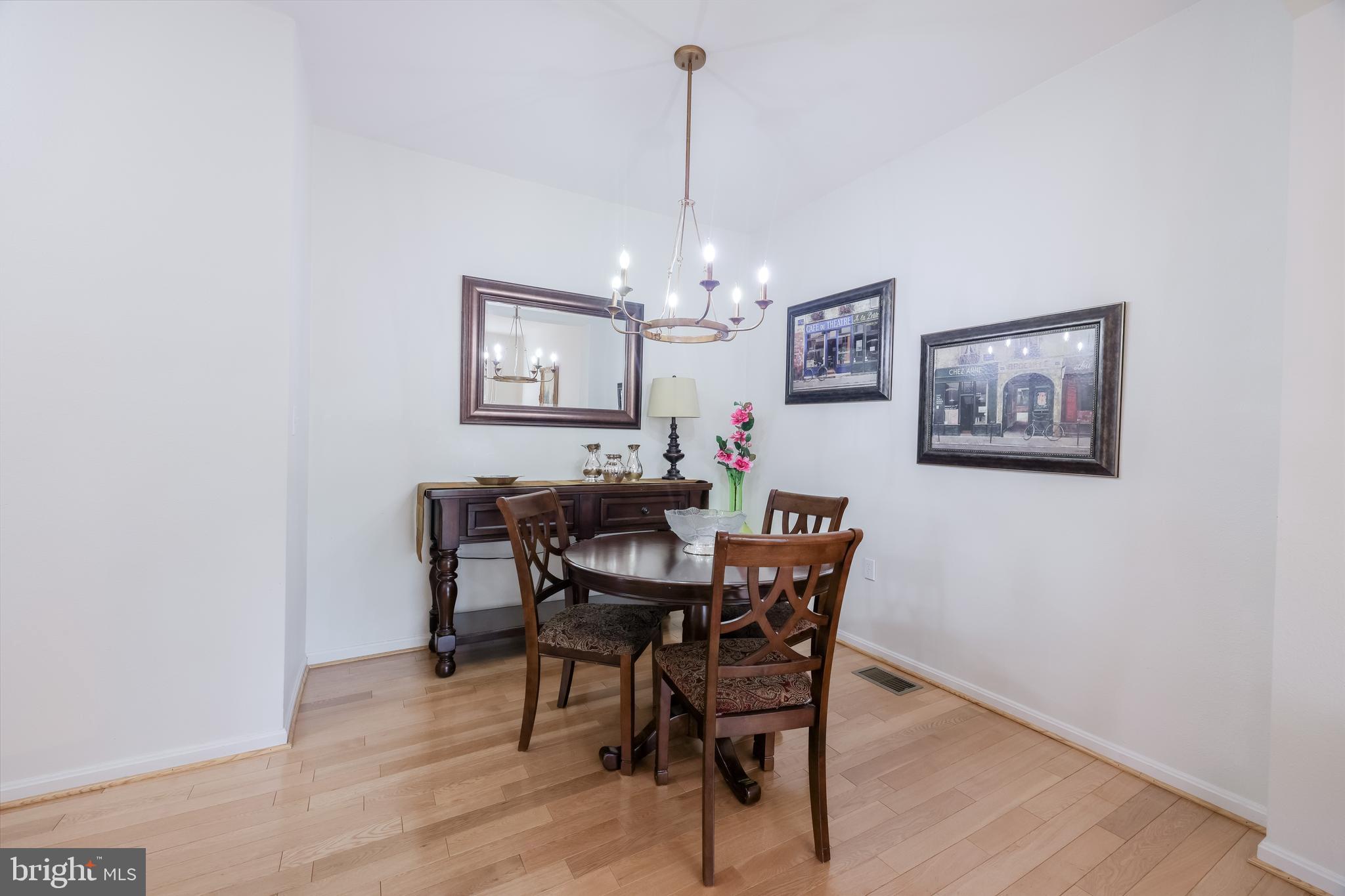 HIGH POINTE AT JEFFERSON - Residential