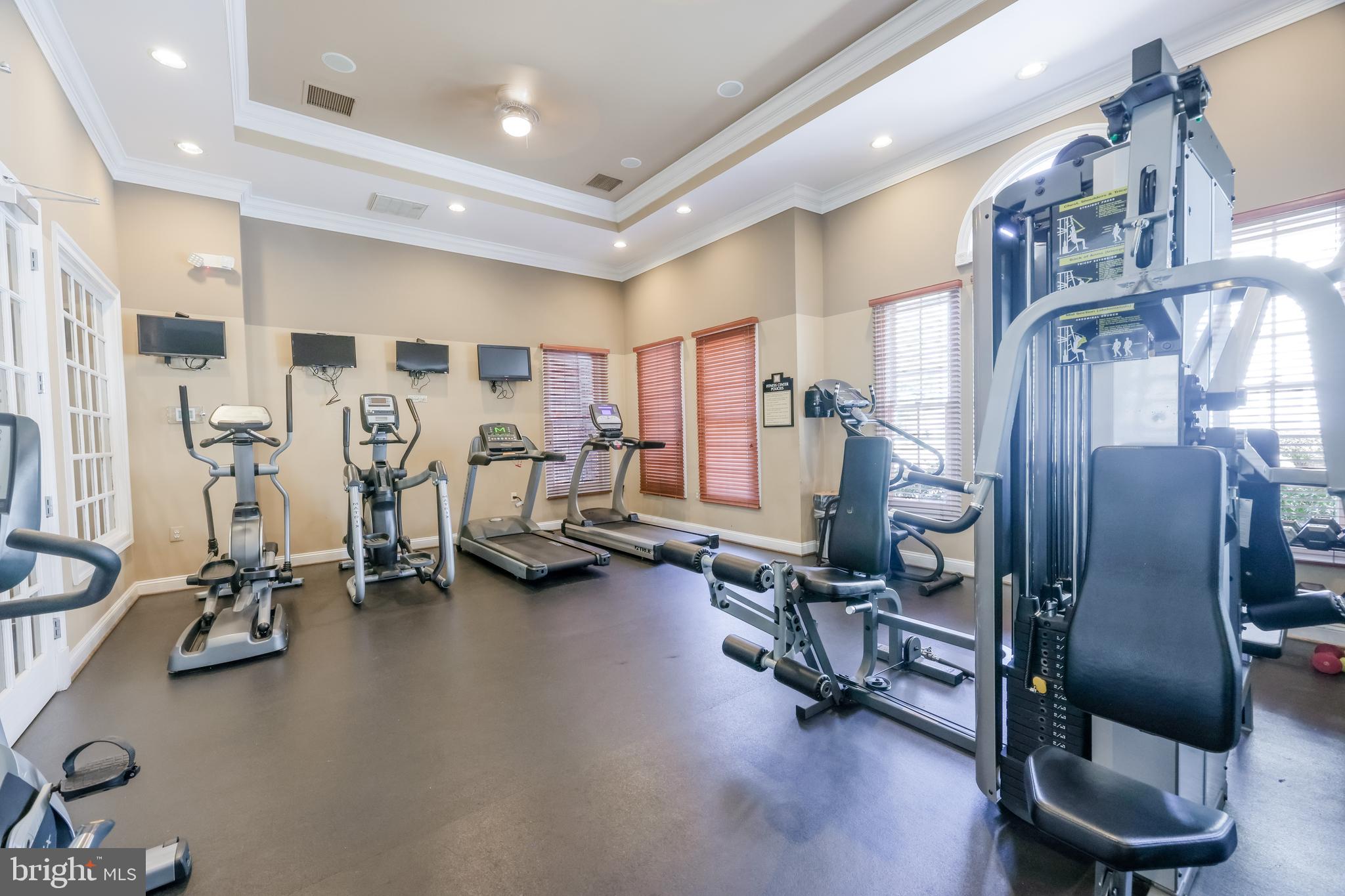 HIGH POINTE AT JEFFERSON - Residential