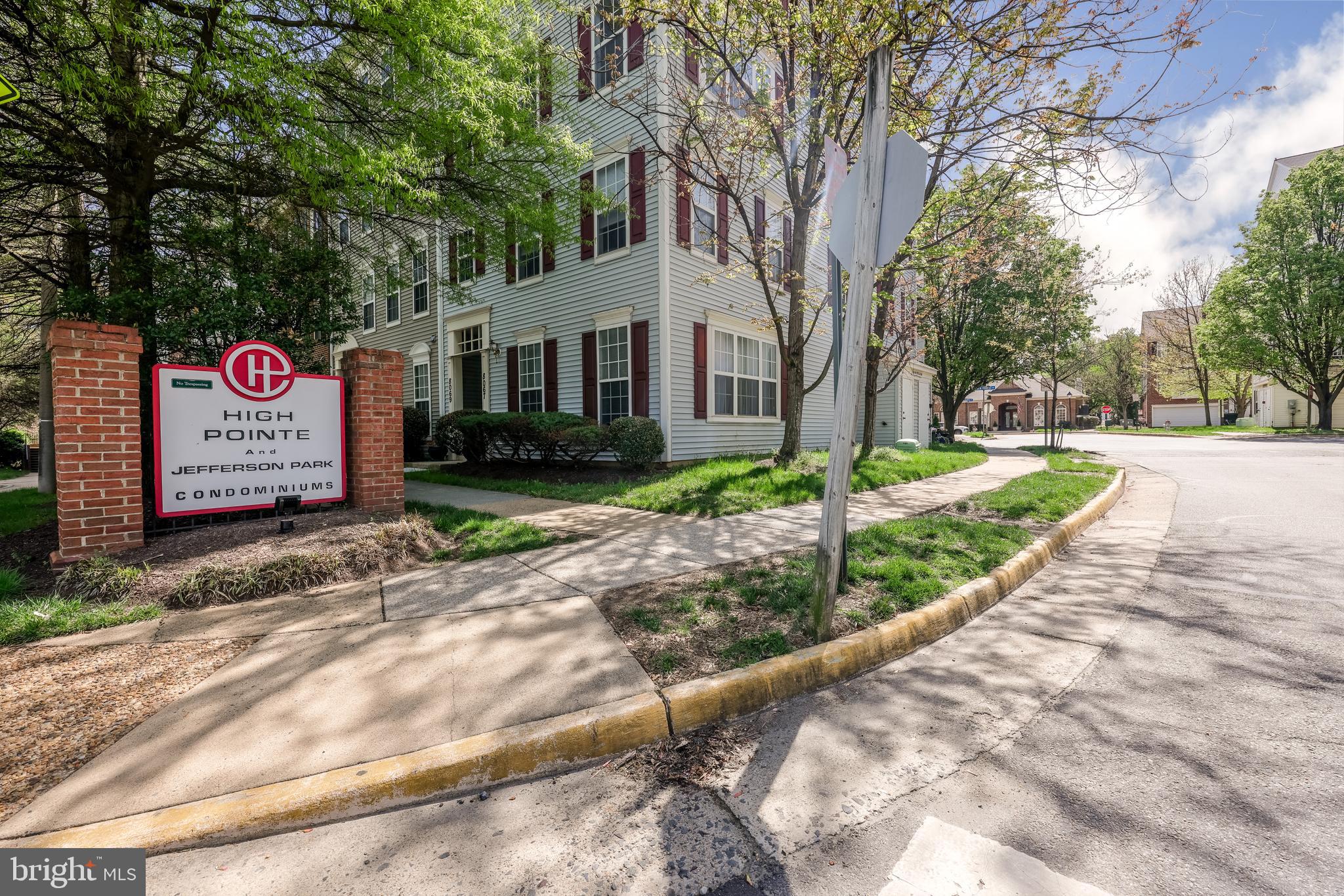 HIGH POINTE AT JEFFERSON - Residential