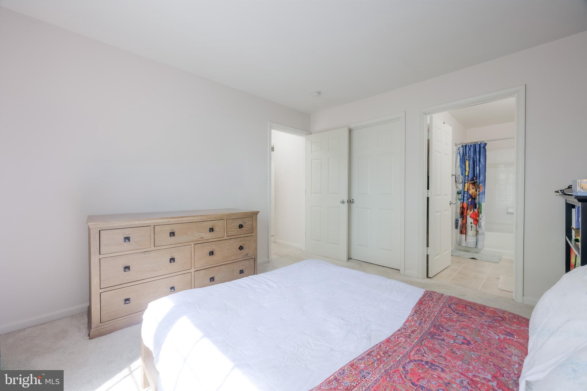 HIGH POINTE AT JEFFERSON - Residential