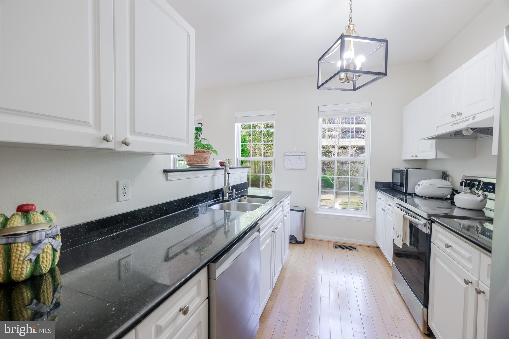 HIGH POINTE AT JEFFERSON - Residential